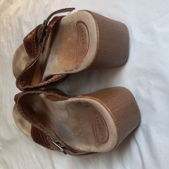 Dansko Wedge Sandals Brown Leather Slip On Wood Block Womens 40 - Picture 3 of 14